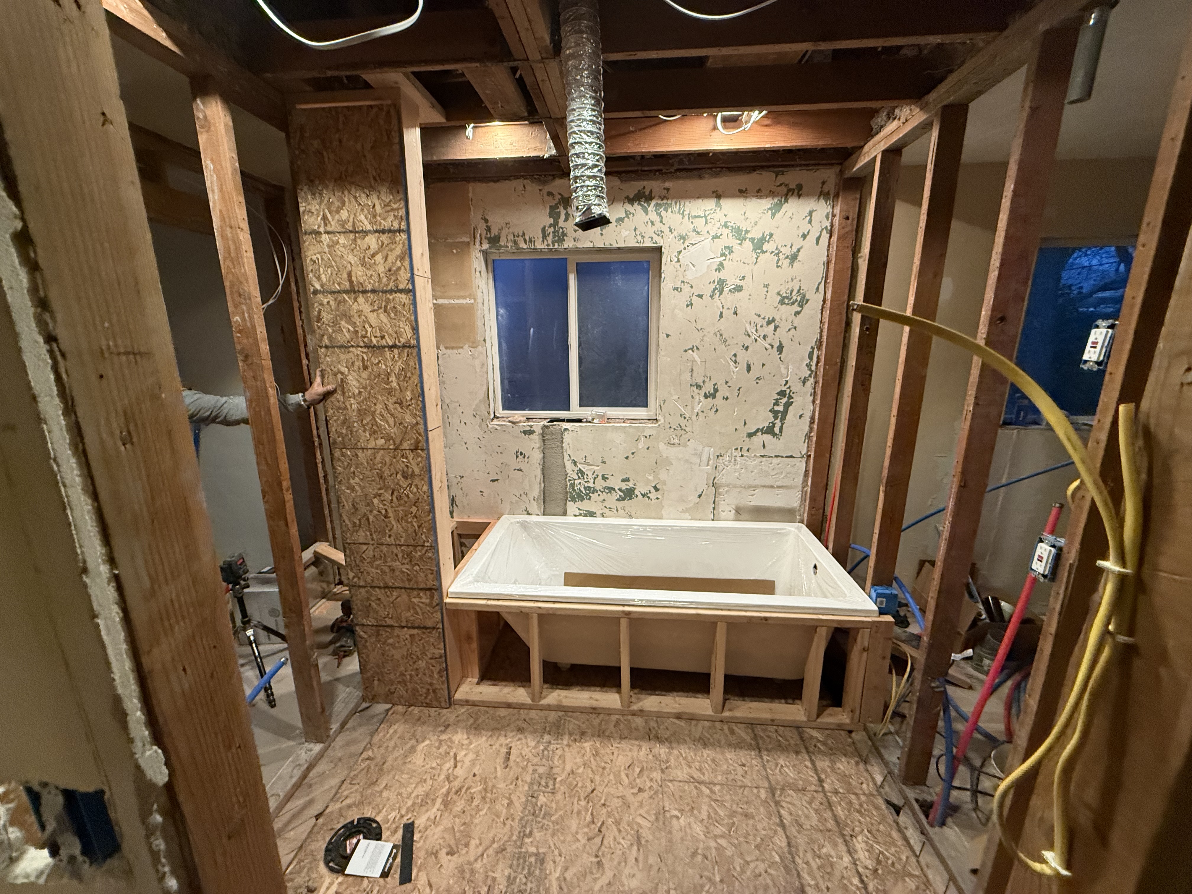Bathroom overview with tub
